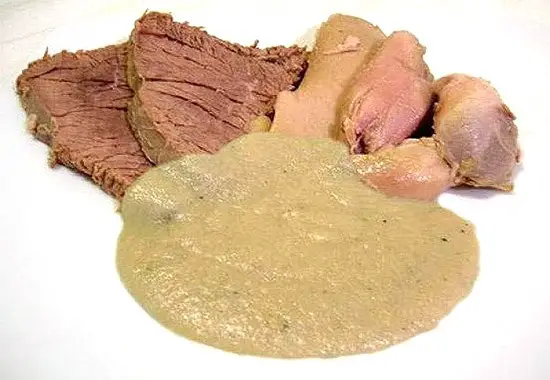 Bollito con Pearà